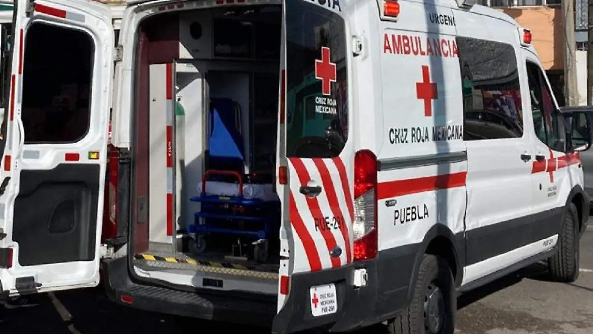 ambulancia de Puebla acude a urgencia